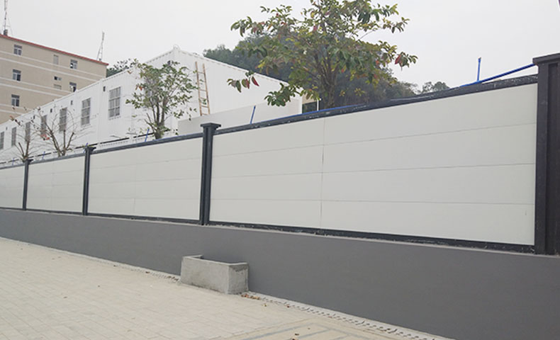 <b>圍擋，城市文明建設(shè)中的一道風(fēng)景</b>